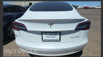 2021 Tesla Model 3 Long Range – miniatura 10