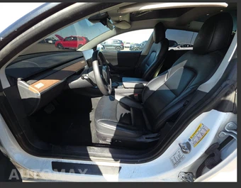 2021 Tesla Model 3 Long Range – miniatura 12