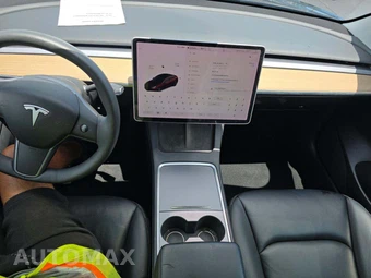 2021 Tesla Model 3 Long Range - miniatura 10