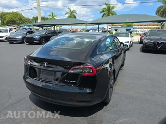 2021 Tesla Model 3 Long Range - miniatura 3