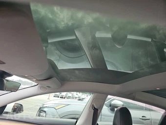 2021 Tesla Model 3 Long Range - miniatura 18