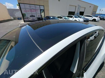2021 Tesla Model 3 Long Range - miniatura 9