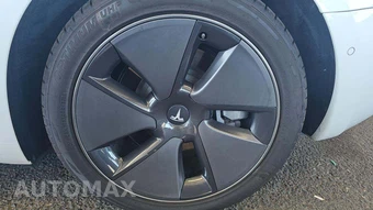 2021 Tesla Model 3 Long Range – miniatura 35