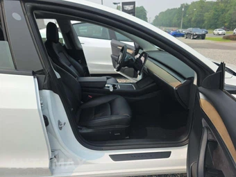 2021 Tesla Model 3 Long Range - miniatura 19