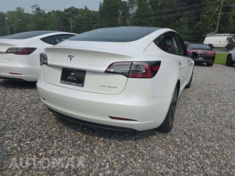 2021 Tesla Model 3 Long Range - miniatura 3