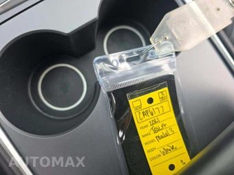2021 Tesla Model 3 Long Range - miniatura 8