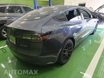 2021 Tesla Model 3 Long Range – miniatura 3