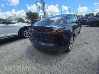 2021 Tesla Model 3 Long Range - miniatura 3