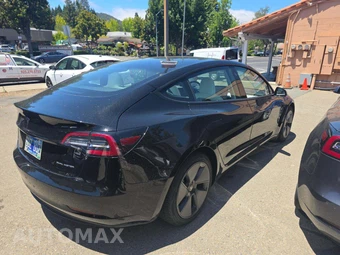 2021 Tesla Model 3 Long Range - miniatura 3