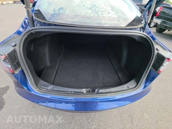 2021 Tesla Model 3 Standard Range Plus - miniatura 14