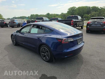 2021 Tesla Model 3 Standard Range Plus - miniatura 2