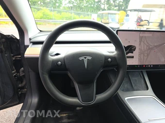 2021 Tesla Model 3 Standard Range Plus - miniatura 10