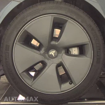 2021 Tesla Model 3 Standard Range Plus - miniatura 26