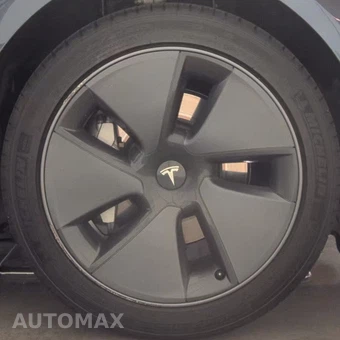 2021 Tesla Model 3 Standard Range Plus - miniatura 32