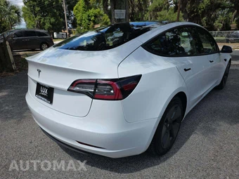 2021 Tesla Model 3 Standard Range Plus - miniatura 3