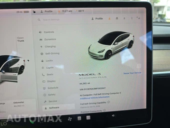 2021 Tesla Model 3 Standard Range Plus - miniatura 9