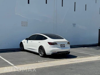 2021 Tesla Model 3 Standard Range Plus - miniatura 9