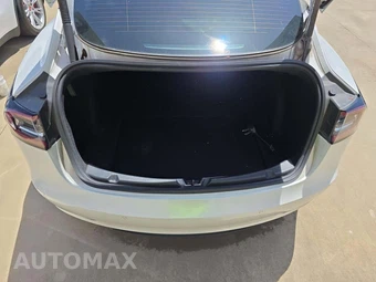 2021 Tesla Model 3 Standard Range Plus – miniatura 14