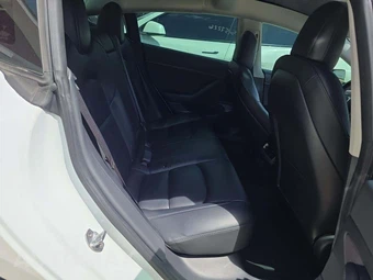 2021 Tesla Model 3 Standard Range Plus – miniatura 17