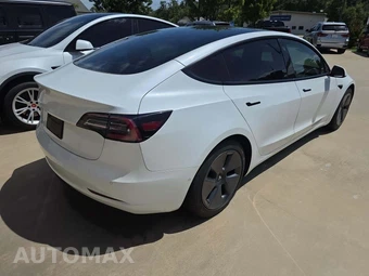 2021 Tesla Model 3 Standard Range Plus – miniatura 3