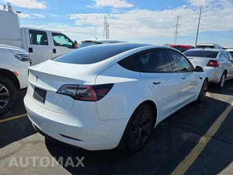 2021 Tesla Model 3 Standard Range Plus – miniatura 4