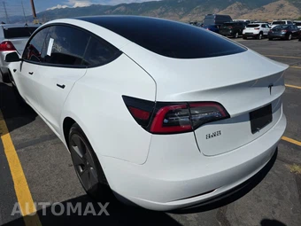 2021 Tesla Model 3 Standard Range Plus – miniatura 6