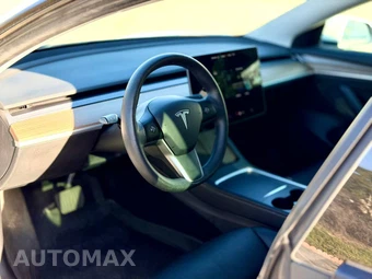 2021 Tesla Model 3 Standard Range Plus - miniatura 16