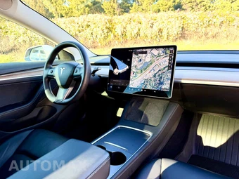 2021 Tesla Model 3 Standard Range Plus - miniatura 17