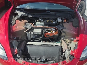 2021 Tesla Model 3 Standard Range Plus - miniatura 18