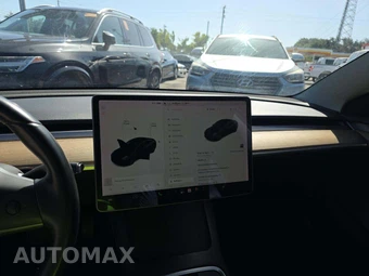 2021 Tesla Model 3 Standard Range Plus – miniatura 10