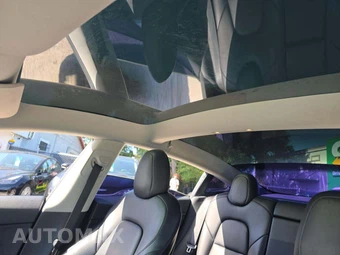 2021 Tesla Model 3 Standard Range Plus – miniatura 11
