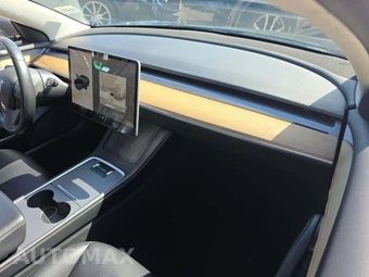2021 Tesla Model 3 Standard Range Plus – miniatura 19