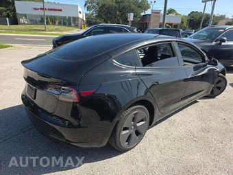 2021 Tesla Model 3 Standard Range Plus – miniatura 3