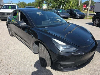 2021 Tesla Model 3 Standard Range Plus – miniatura 4