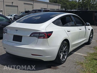 2021 Tesla Model 3 Standard Range Plus – miniatura 3