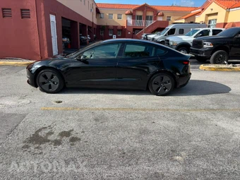 2021 Tesla Model 3 Standard Range Plus - miniatura 6