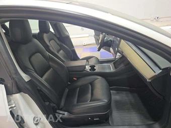 2021 Tesla Model 3 Standard Range Plus – miniatura 19