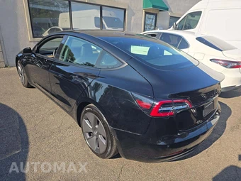 2021 Tesla Model 3 Standard Range Plus - miniatura 2