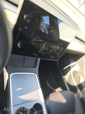2021 Tesla Model 3 Standard Range Plus - miniatura 9