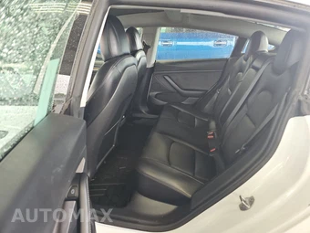 2021 Tesla Model 3 Standard Range Plus – miniatura 13