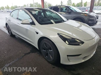 2021 Tesla Model 3 Standard Range Plus – miniatura 3