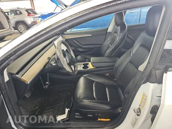 2021 Tesla Model 3 Standard Range Plus – miniatura 7