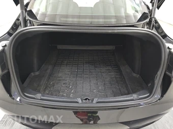 2021 Tesla Model 3 Standard Range Plus – miniatura 16