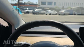 2021 Tesla Model 3 Standard Range Plus – miniatura 25