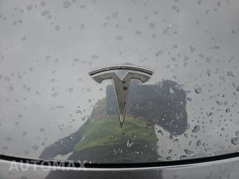 2021 Tesla Model 3 Standard Range Plus – miniatura 15