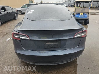 2021 Tesla Model 3 Standard Range Plus – miniatura 5