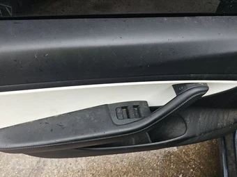 2021 Tesla Model 3 Standard Range Plus – miniatura 9