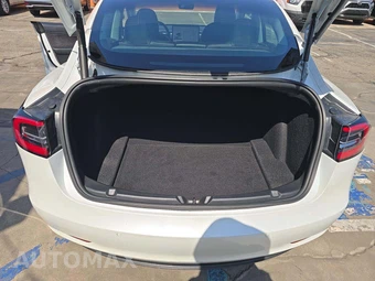 2021 Tesla Model 3 Standard Range Plus – miniatura 14