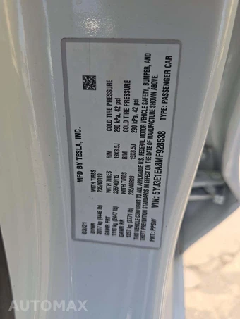 2021 Tesla Model 3 Standard Range Plus – miniatura 5
