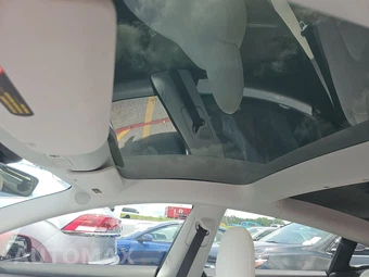 2021 Tesla Model 3 Standard Range Plus – miniatura 18